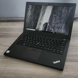 Lenovo ThinkPad X270 12.5" 8GB 256GB Intel Core i7