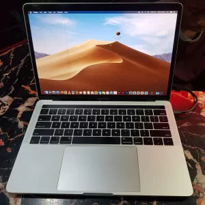 Macbook Pro 2017 i5 8GB 512SSD non-touch bar